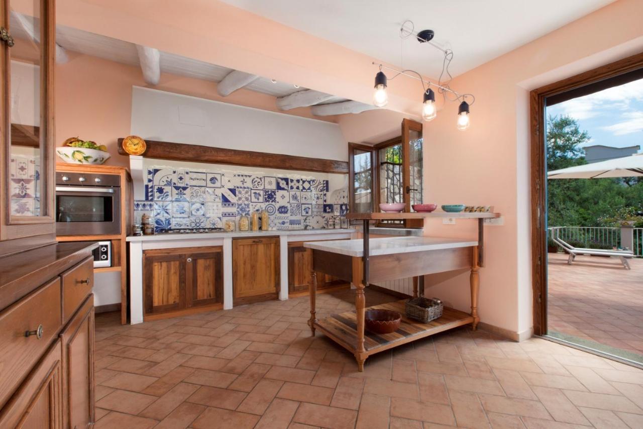 Villa Rusella With Terrace & Breathless Sea Views Massa Lubrense Exterior foto